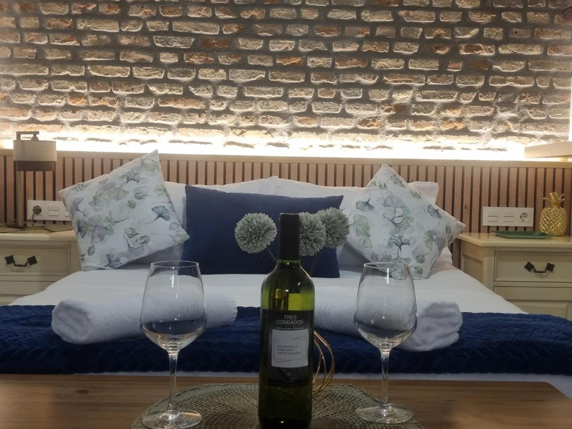 Home Suites Center Granada 2 Экстерьер фото